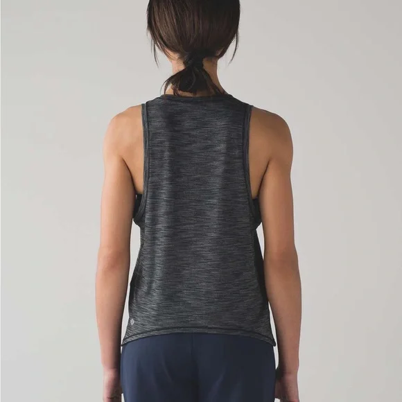 lululemon Squad Goals Tank - Picture 5 of 6